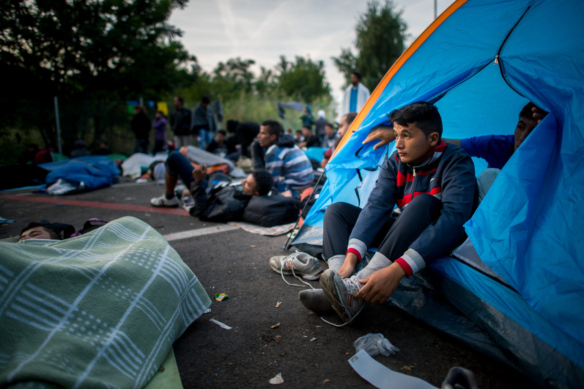 Egy migráns a röszkei határátkelőhelynél Horgos Közelében 2015. szeptember 15-én.